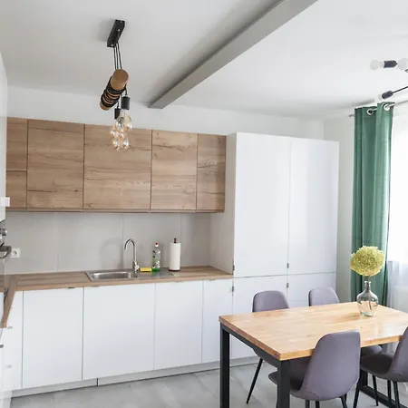 Tymek Apartment *